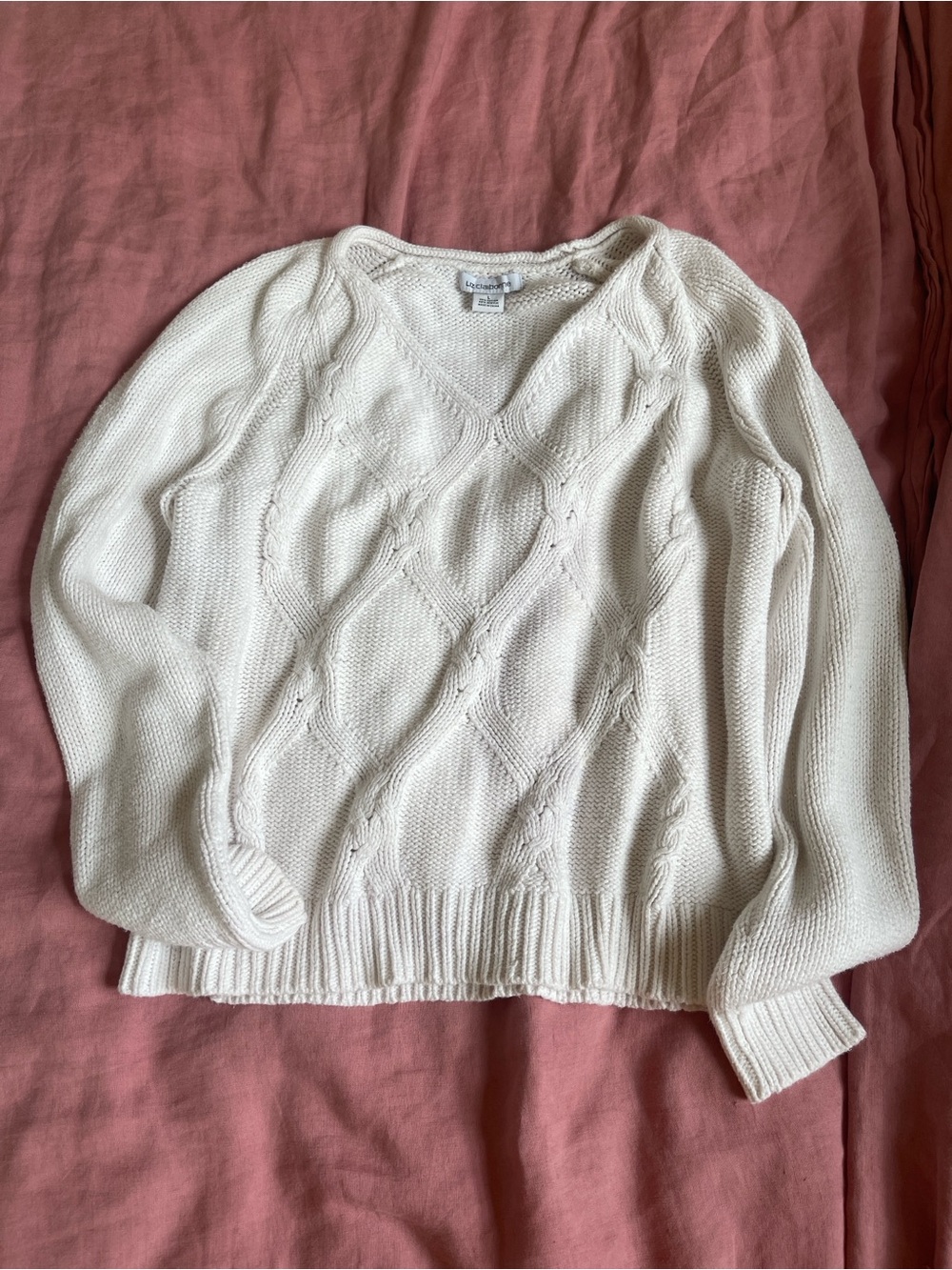 Vintage Liz Claiborne Cable-Stitch V-Neck Sweater in Cream -